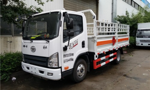 1噸解放氣瓶運(yùn)輸車(chē) 