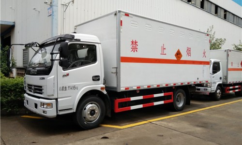 7噸東風(fēng)多利卡爆炸品運(yùn)輸車(chē) 