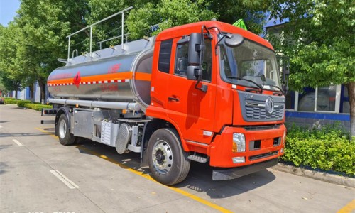 16.6立方東風天錦汽油運輸車 