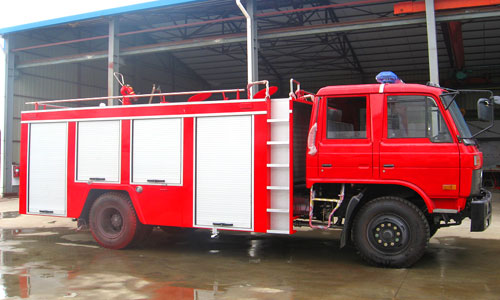 東風(fēng)145水罐消防車(chē) 